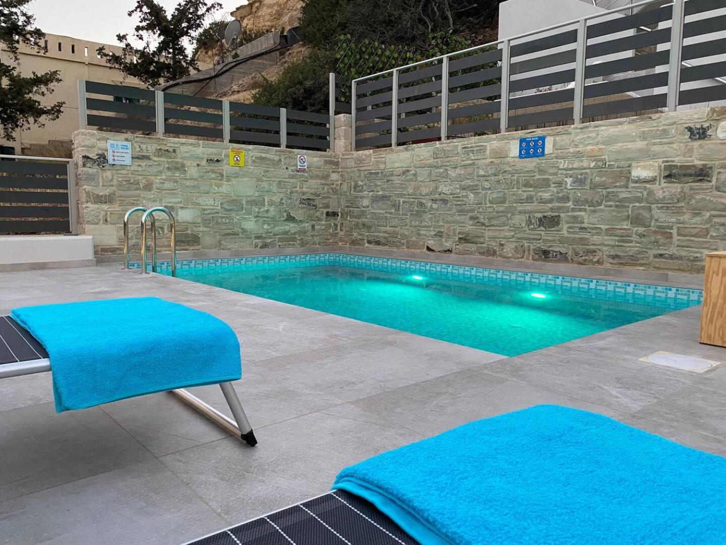 Maistro Suites With Pool, Matala Luaran gambar