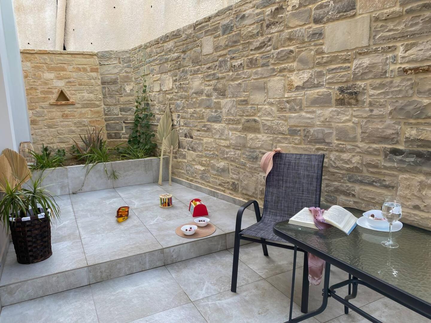 Maistro Suites With Pool, Matala Luaran gambar