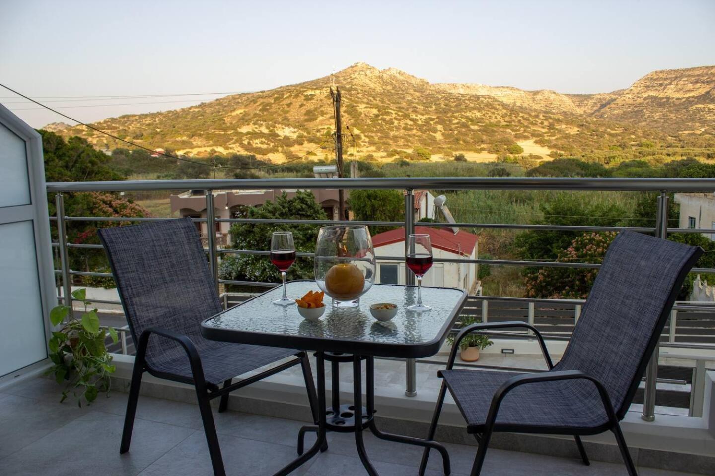 Maistro Suites With Pool, Matala Luaran gambar