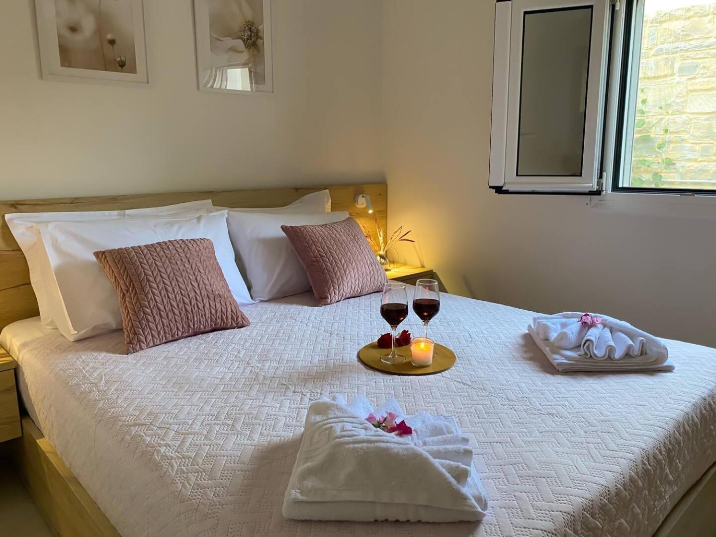 Maistro Suites With Pool, Matala Luaran gambar